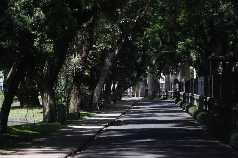 A nova pista de caminhada não deve ser compartilhada com veículos. Reforma do Passeio ainda não tem um cronograma | Jonathan Campos/ Gazeta do Povo