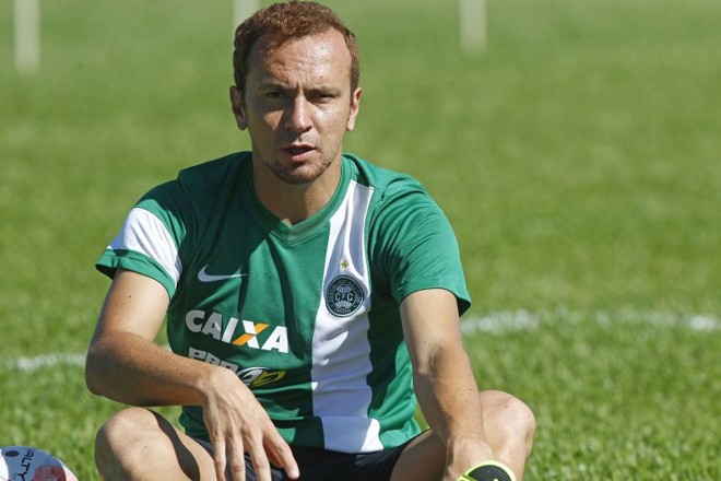Zé Love não participou dos últimos dois jogos do Coritiba | Antônio More / Gazeta do Povo
