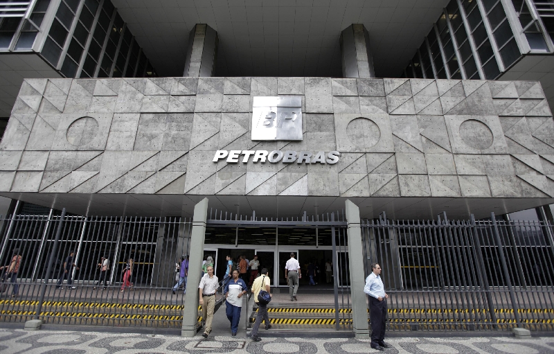 Sede da Petrobras no Rio de Janeiro: como presidente do Conselho de Administração da estatal, Dilma Rousseff autorizou compra de refinaria sem saber de todos os detalhes do negócio | Bruno Domingos/ Reuters