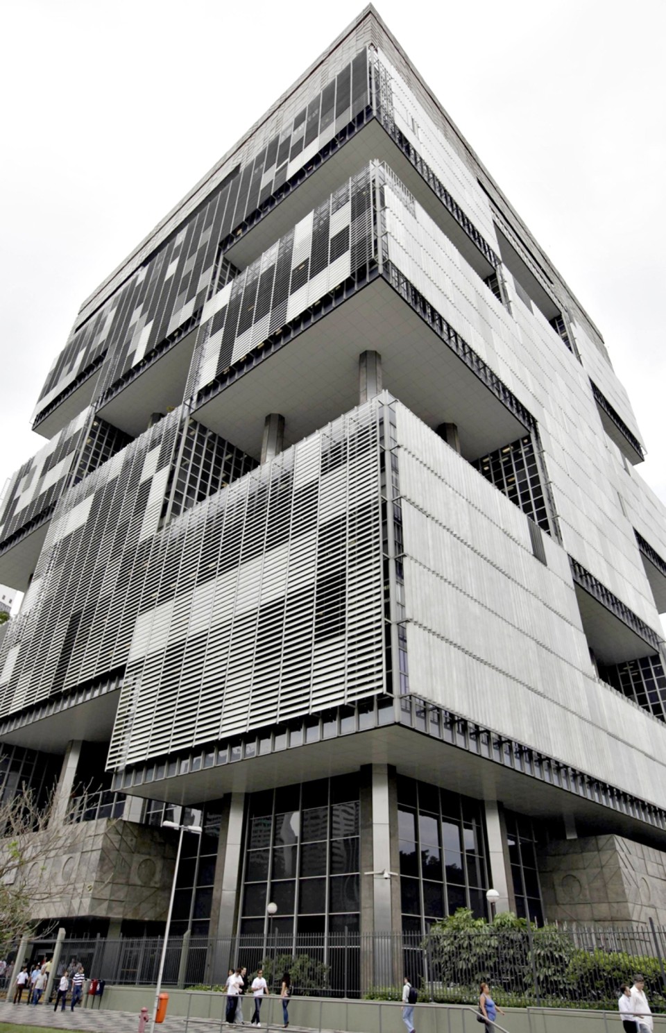 Sede da Petrobras: perdas de R$ 185 bilhões em três anos | Bruno Domingos / Reuters