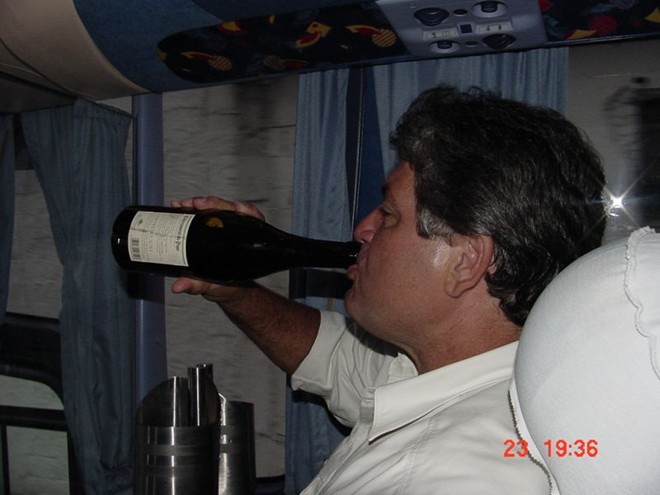 Geninho comemora o título nacional em 2001 | 