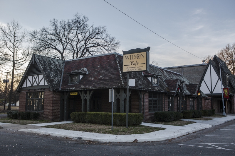 Os planos de revitalização de uma cidadezinha no Arkansas incluem a contratação de um chef jovem em Memphis para reabrir um café | William Widmer para The New York Times