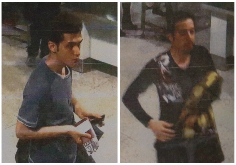 Montagem mostra os iranianos Pouria Nour Mohammad Mehrdad (à esq.) e Delavar Seyed Mohammadreza, que teriam embarcado no voo MH370 com passaportes falsos | Reuters/Polícia da Malásia/Divulgação