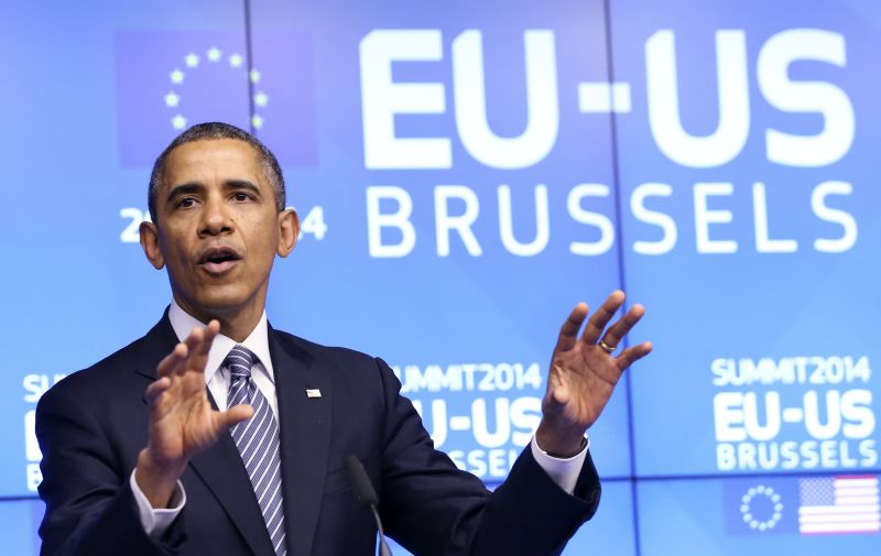 Barack Obama afirmou que os EUA e a Europa estão unidos na determinação de isolar a Rússia | REUTERS/Francois Lenoir