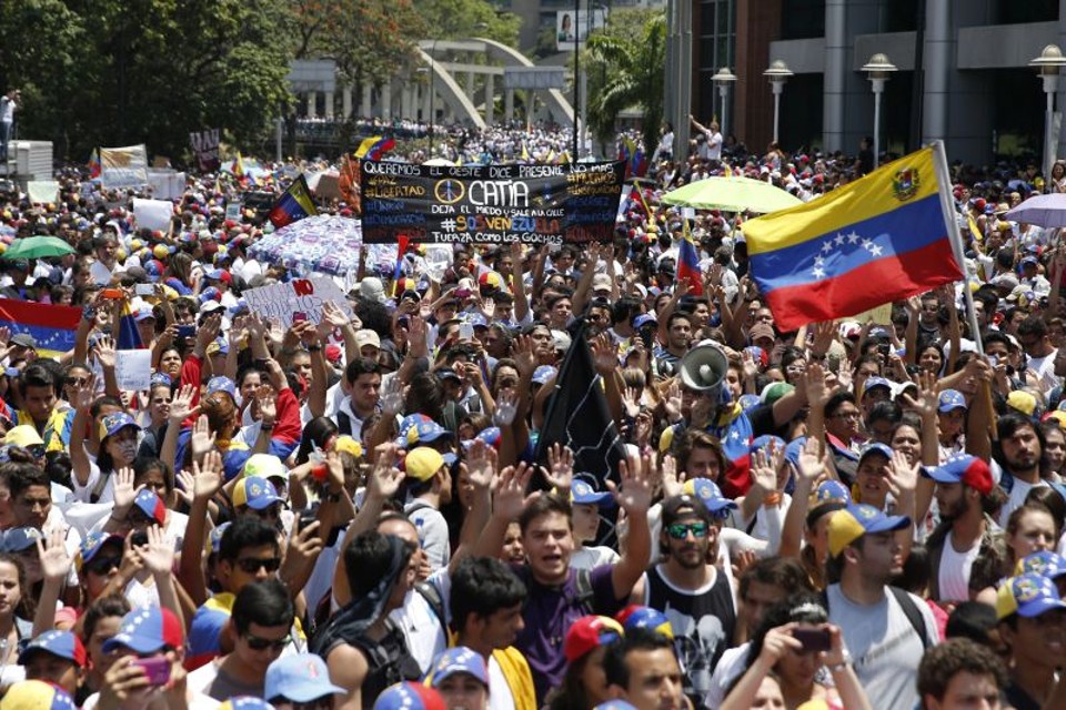 Protesto contra o governo de Nicolás Maduro em Caracas, capital da Venezuela | REUTERS/Carlos Garcia Rawlins
