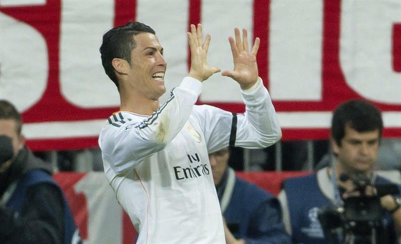 Cristiano Ronaldo marcou duas vezes e bateu recorde de 15 gols em uma mesma edição da Liga dos Campeões | Sven Hoppe / EFE