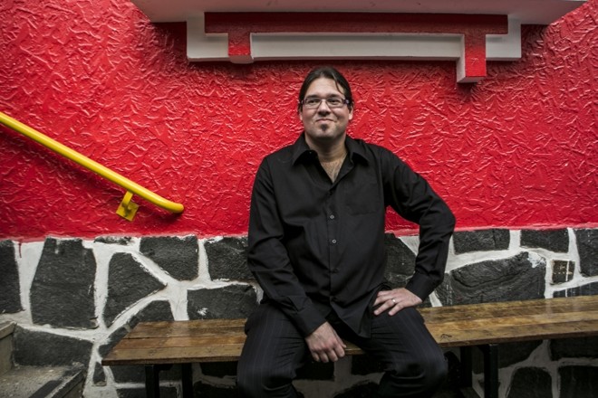 Poemas e canções: harmonia lírica e influência do rock |