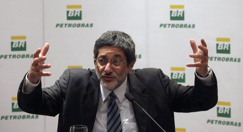Gabrielli disse que Dilma deveria assumir suas responsabilidades sobre compra de refinaria | Nacho Doce/ Reuters