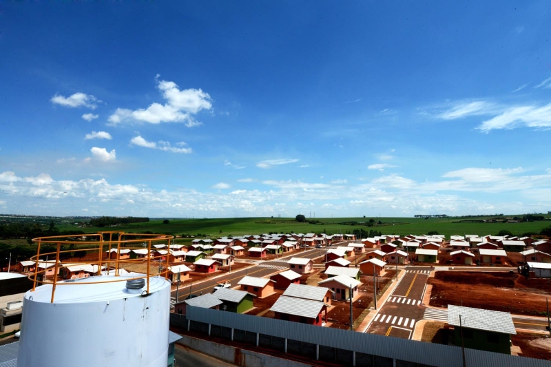 Em Marialva, no Norte do Paraná, 140 casas foram entregues em 2012. Foi um dos últimos projetos concluídos no estado pelo Minha Casa para municípios pequenos | Felipe Gusinski / Cohapar