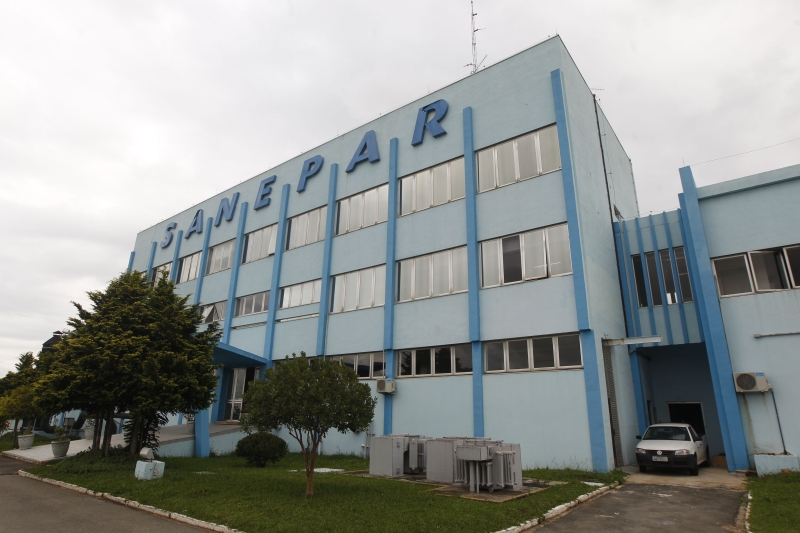 A Sanepar abriu uma licitação, mas o processo está parado desde o ano passado por determinação do Tribunal de Contas | Daniel Castellano/ Gazeta do Povo