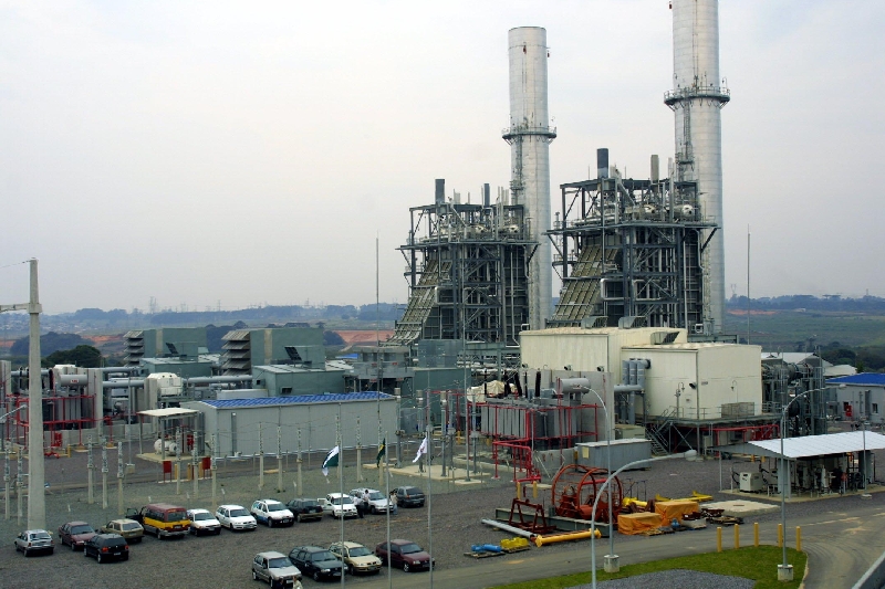 Operação das termelétricas encareceu os custos do sistema | Antônio Costa/Arquivo/Gazeta do Povo