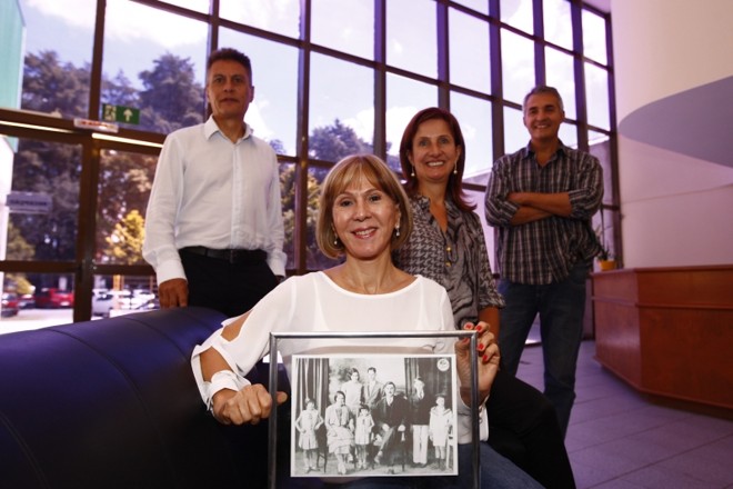 Orlando Jr., Vera Lúcia, Maria Elisa e Nilo Cini Jr. são a 4ª geração a comandar a tradicional indústria curitibana de bebidas: empresa cresceu nos anos 70 e sofreu nos 80  trajetória por que passaram quase todas as empresas do país | 