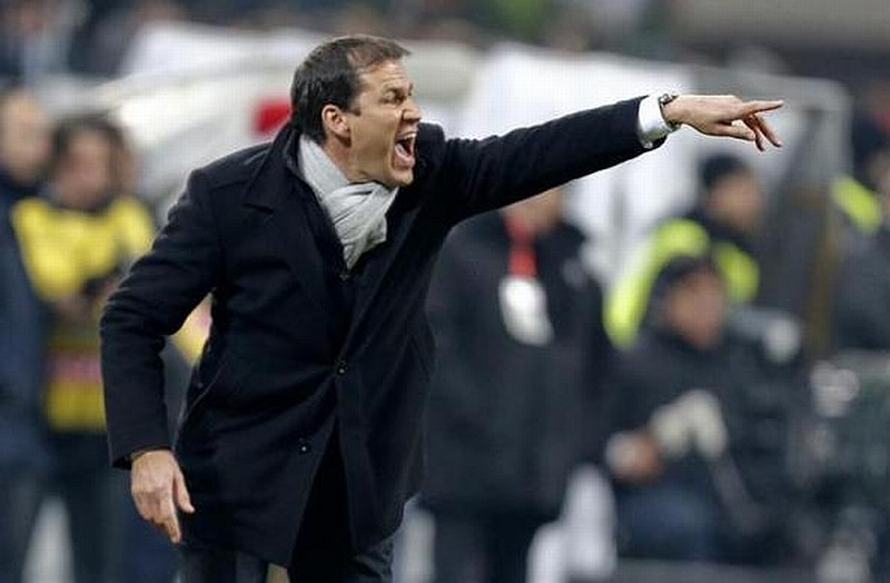Rudi García atualmente treina a Roma e pode pintar no Barcelona na próxima temporada | Reuters