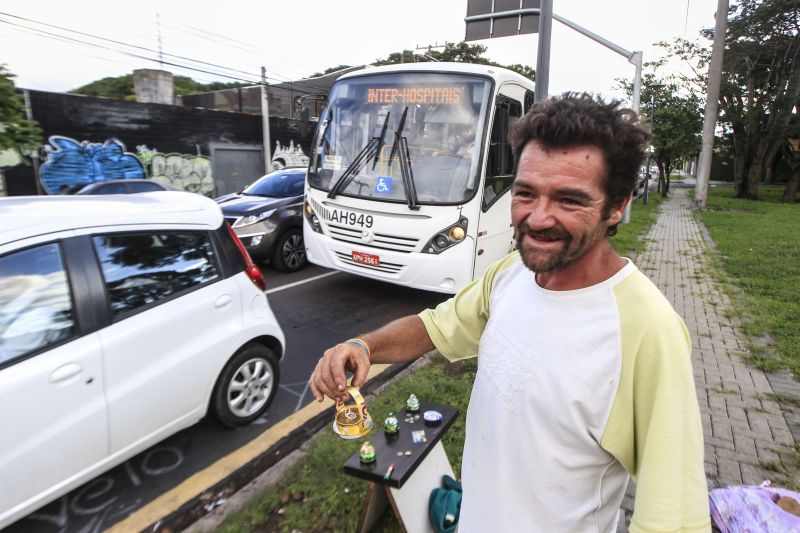 Marcelo, 38, se orgulha de nunca ter roubado | Fotos: Daniel Castellano/ Gazeta do Povo