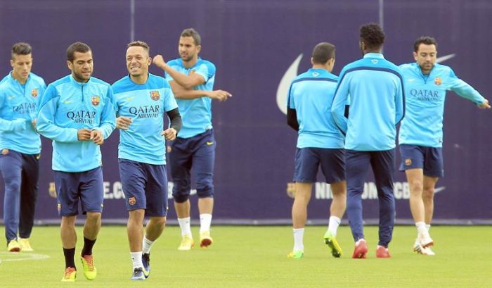 Treino do Barcelona: com a liberação da Fifa, clube irá atrás de um goleiro e um zagueiro | Andreu Dalmau / EFE