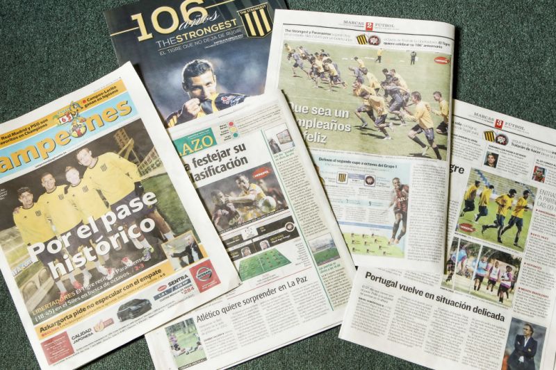 Páginas dos jornais de La Paz dedicadas à partida desta terça. Na parte inferior das páginas, matérias sobre o Atlético | Hugo Harada, enviado especial / Gazeta do Povo