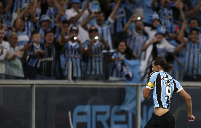 Barcos comemora o gol da vitória do Grêmio na última rodada da fase de grupos | Reuters