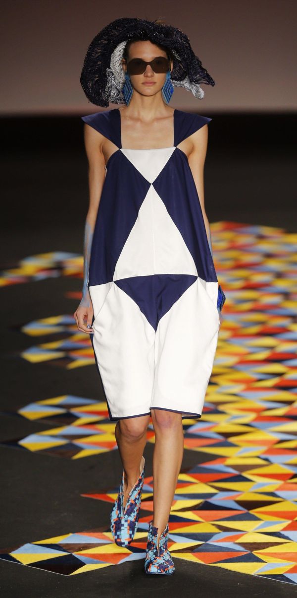 Ronaldo Fraga desfilou Cândido Portinari na SPFW | Paulo Whitaker/REUTERS