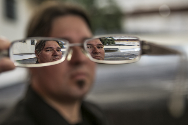 Koproski refletido: poetas devem viver e morrer | Marcelo Andrade/ Gazeta do Povo