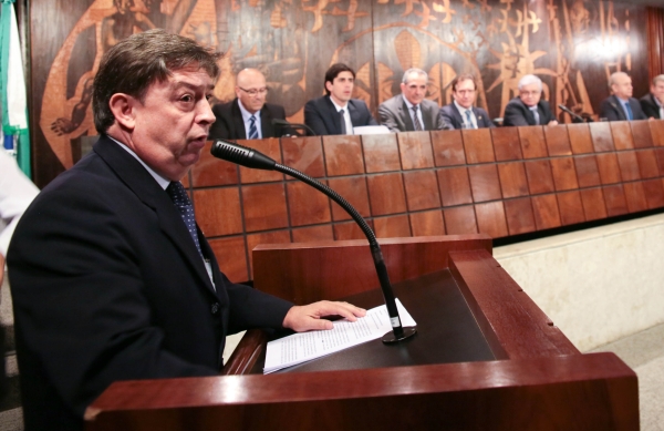 Presidente da Associação dos Municípios do Paraná (AMP), Luiz Lázaro Sorvos | Nani Gois/ Alep