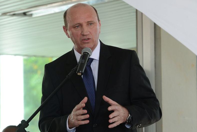 Neri Geller aposta que crédito de R$25 bilhões vai ajudar o país a ampliar em 72 milhões de toneladas a capacidade estática para armazenamento de grãos. | Agaªncia Brasil