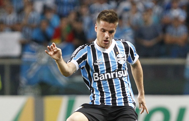 Bressan pode pintar entre os titulares do Grêmio contra o Atlético | Daniel Castellano / Gazeta do Povo