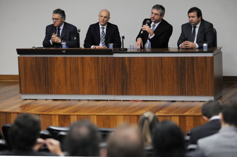 Lançado nesta quarta-feira (23), Registro Nacional de Artroplastia (RNA)deve reduzir os riscos para os pacientes implantados | Divulgação/Prefeitura Municipal de Curitiba