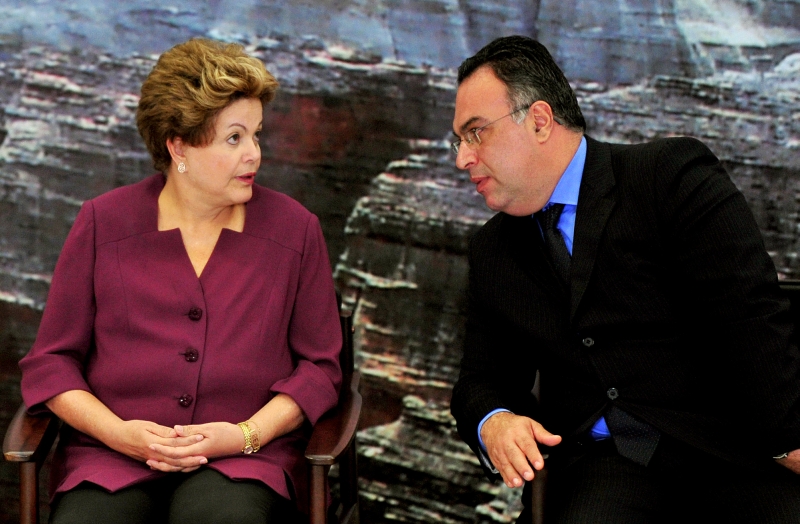 Dilma e Vargas: relação do deputado com o doleiro poderia contaminar reeleição da presidente | Agência Câmara