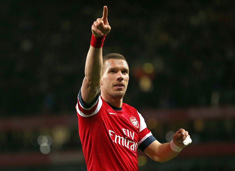 Podolski celebra o gol marcado no clássico londrino contra o West Ham | Eddie Keogh / Reuters
