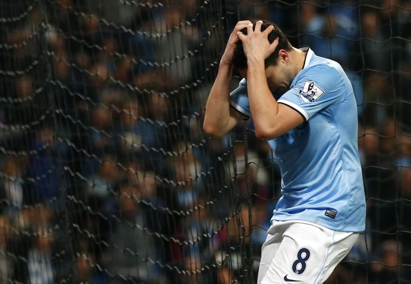 Nasri lamenta chance perdida no fim que poderia ter virado o jogo para o Manchester City | Darren Staples / Reuters