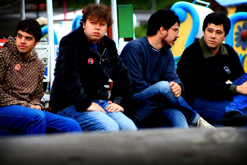 Rodrigo Lemos (à esq.), Eduardo Cirino, Neto Relics e Francis Yokohama, em 2007: última formação da banda desativada em 2009 | César Ovalle/Divulgação