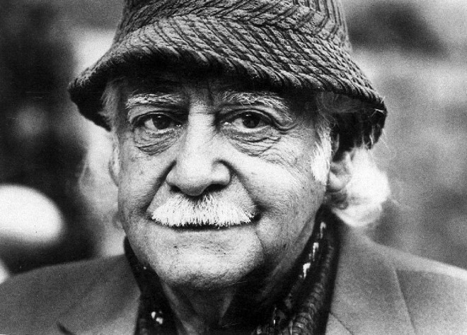 O artista Carmelo Arden Quin, fundador do Madi |