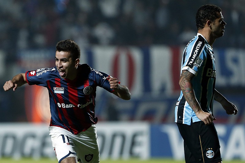 Ángel Correa comemora o gol do San Lorenzo que concedeu a vantagem do empate para os argentinos na volta | Daniel Jayo / EFE
