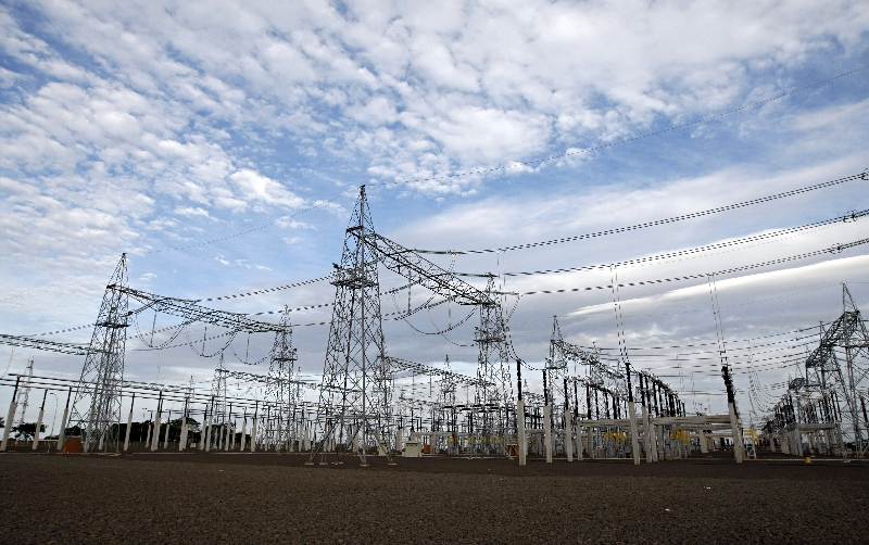 Empresários preveem que cenário será ainda pior em 2015, com mais elevação no custo da energia | Christian Rizzi/ Gazeta do Povo