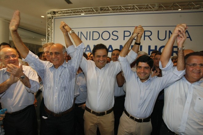 Aécio esteve ontem em Salvador para participar do lançamento da chapa de oposição | 