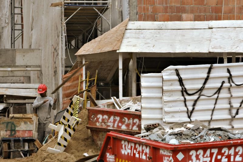 Material pode ser reciclado e gerar produtos para a própria construção civil | Aniele Nascimento/Gazeta do Povo