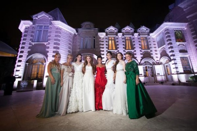 Bruna Malucelli, Viviane Malucelli, Esther Lupion, Júlia Lupion, Marieli Araújo, Carolina Lupion, Glória Lupion e Rossana Lazzarotto de Oliveira |