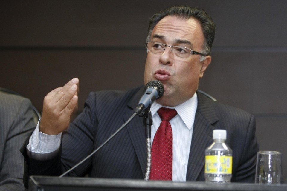 André Vargas: relação bastante próxima com o doleiro Alberto Youssef, preso pela PF, complica petista | Henry Milléo / Gazeta do Povo