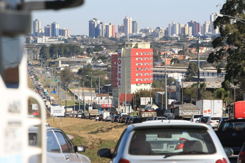 A transformação do trecho urbano da BR-116 começou em 2007 | Ivonaldo Alexandre / Gazeta do Povo