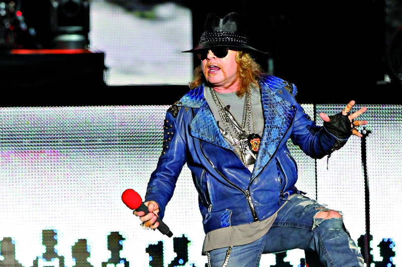 Voz de Axl Rose esquentou lá pela metade do show | Antônio More/Gazeta do Povo