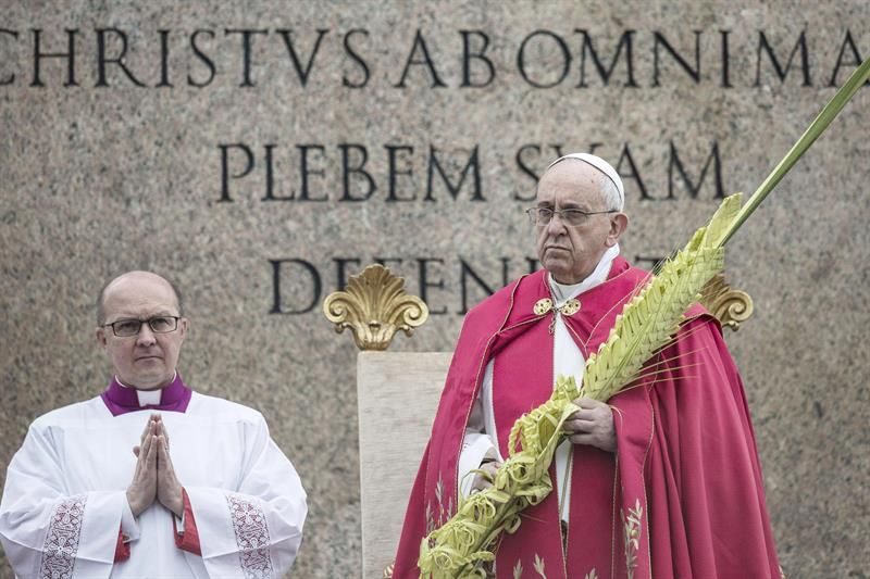 Papa Francisco na celebração Domingo de Ramos, na Praça de São Pedro | EFE/ANGELO CARCONI