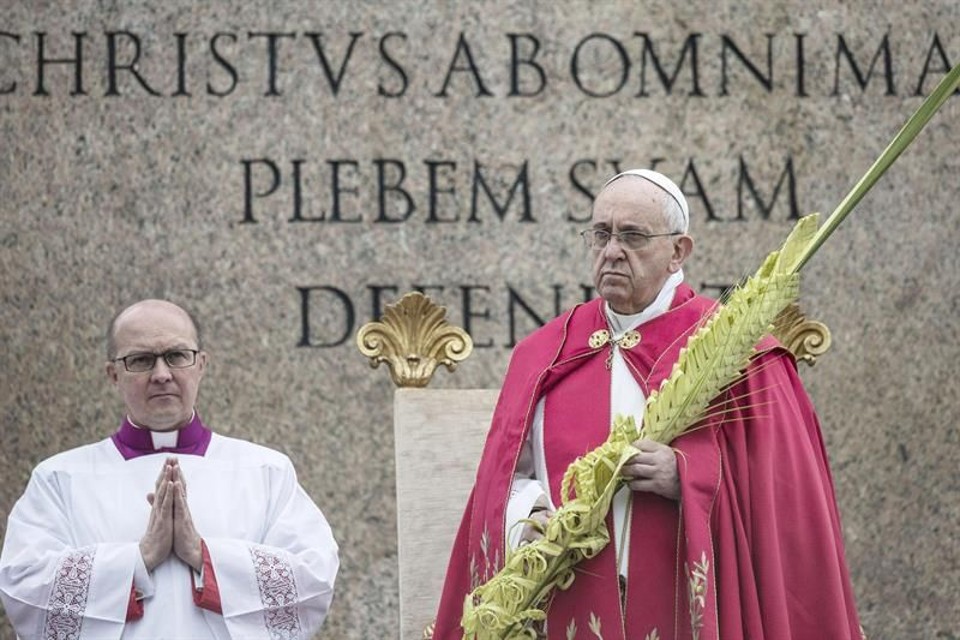 Papa Francisco na celebração Domingo de Ramos, na Praça de São Pedro | EFE/ANGELO CARCONI