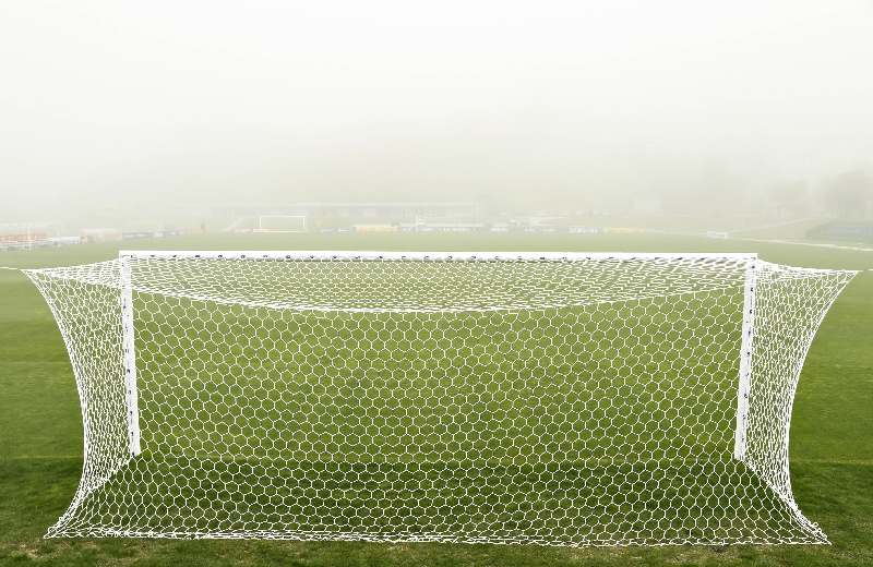 Nevoeiro impede a visão do principal campo de treinamento da seleção na Granja Comary. Time de Felipão terá de conviver com a imprevisibilidade de Teresópolis | Hugo Harada, enviado especial/Gazeta do Povo