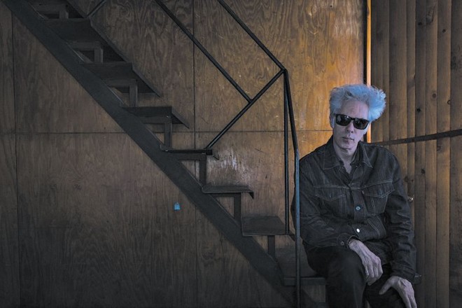 No novo filme de Jim Jarmusch, o amor de um casal se espalha pelos continentes | Chad Batka para The New York Times