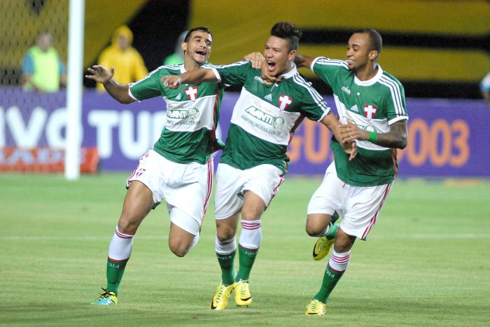 Marquinhos Gabriel comemora o único gol da partida, que deu a vitória ao Alviverde | Romildo de Jesus/Futura Press