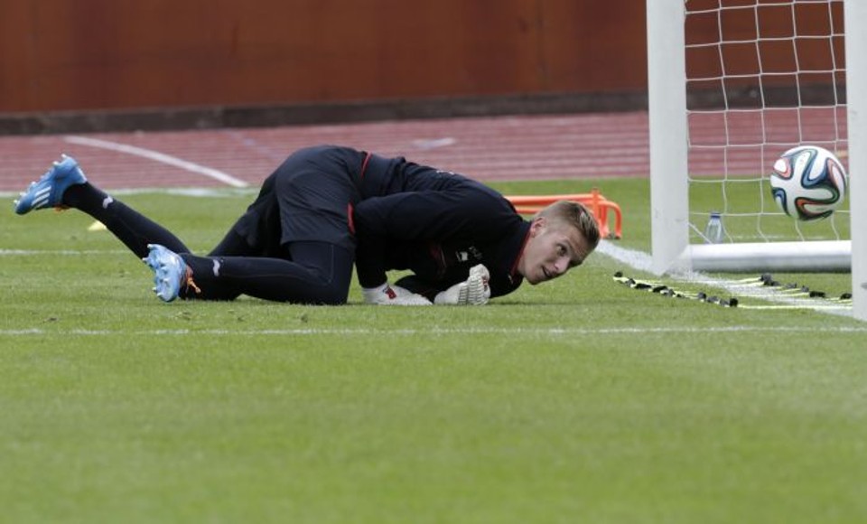 Goleiro Mignolet prega cautela na Bélgica | Reuters