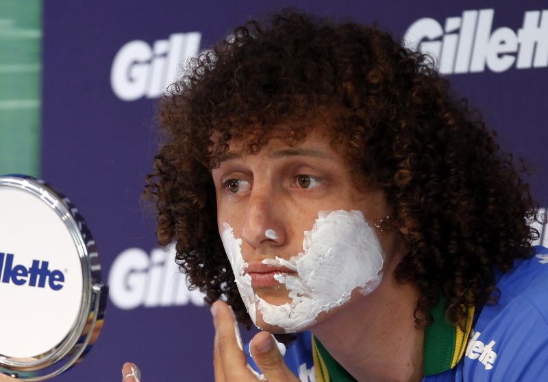 David Luiz em evento promocional de patrocinador da seleção brasileira. Agora do PSG, zagueiro se apresentará na segunda-feira a Felipão | Paulo Whitaker / Reuters
