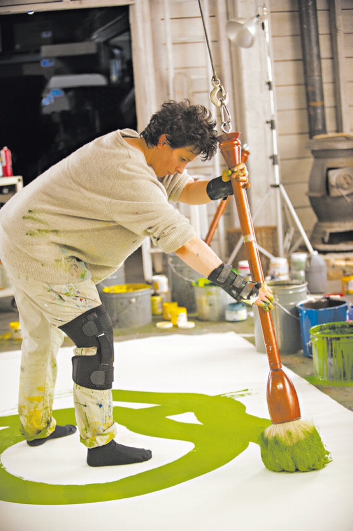 Em seu novo filme, Juliette Binoche é uma professora de arte que tem artrite | Doane Gregory