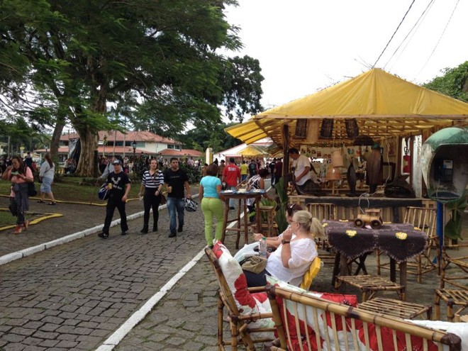 Cerca de 25 mil pessoas passaram pela feira nesta quinta-feira (1º) |