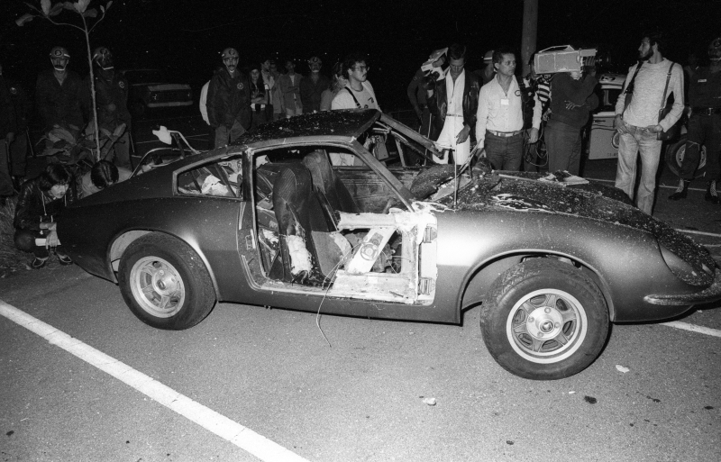 Uma bomba que seria usada no atentado do Riocentro, durante um show do Dia do Trabalho, explodiu dentro de um carro Puma antes do planejado, matando um militar e ferindo outro | Anibal Philot/Agência O Globo